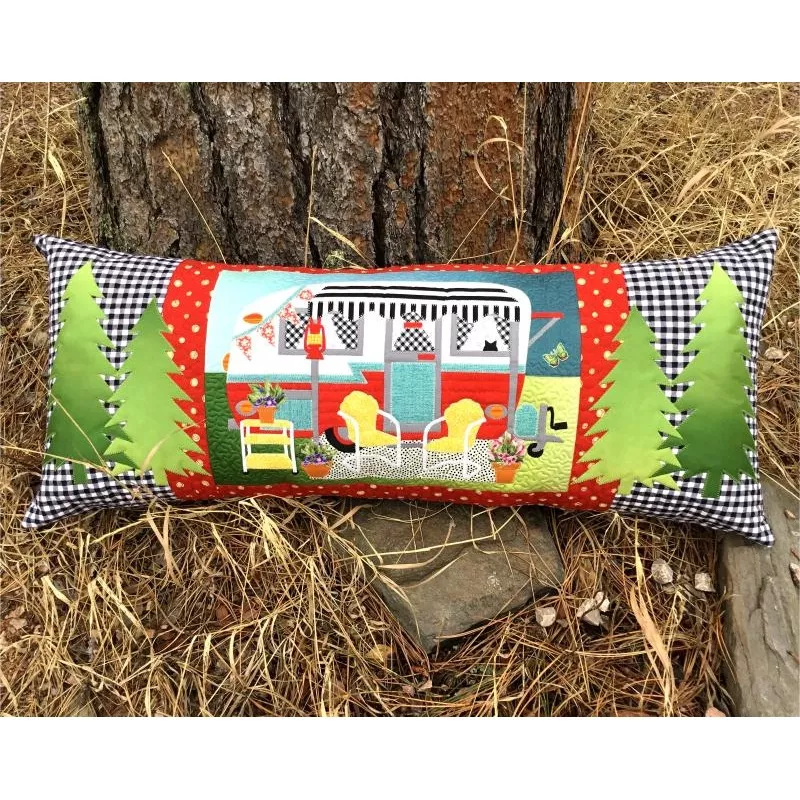 Happy Glamper Bench Pillow & Tablerunner Pattern