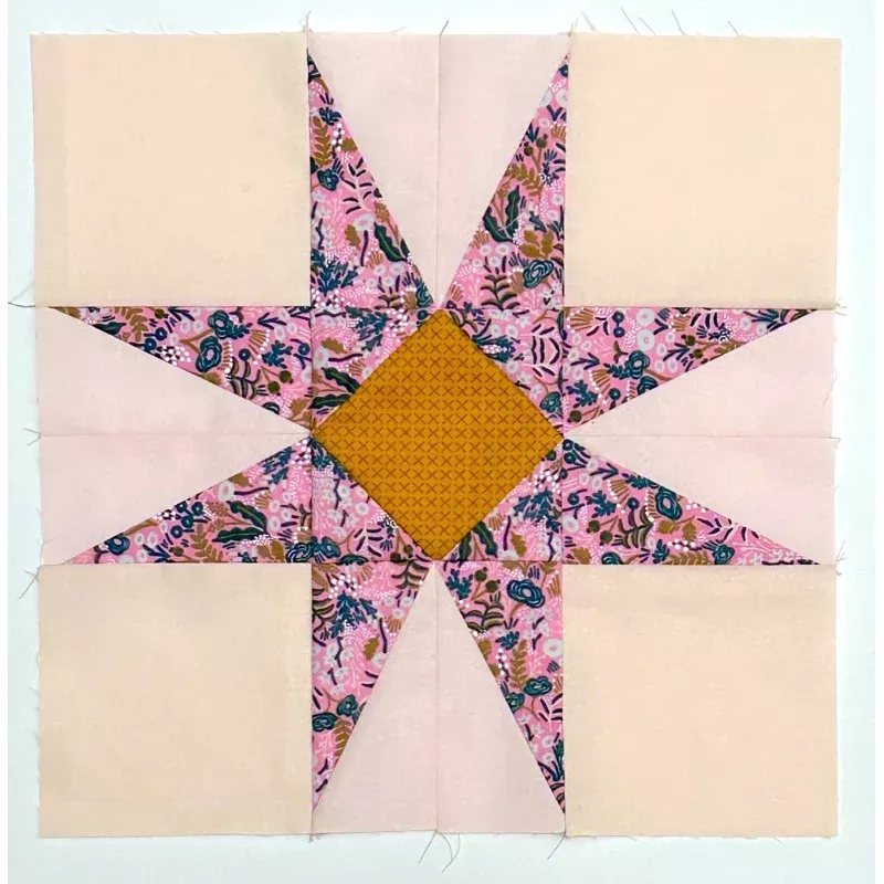 Patchwork 1/2 Square Triangle Block