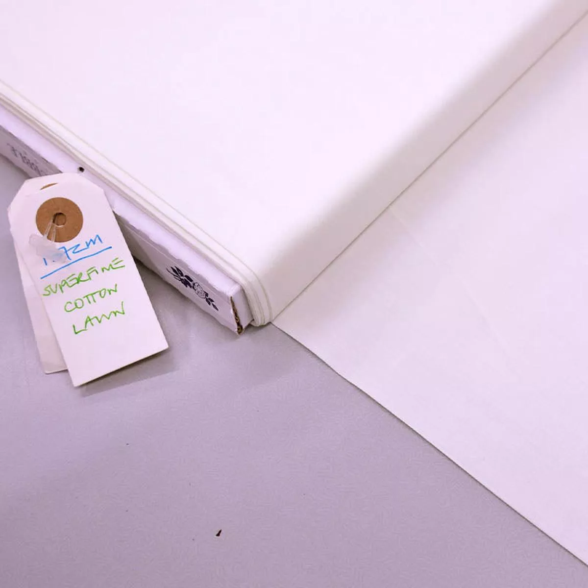 Plain Cotton Lawn – Ivory
