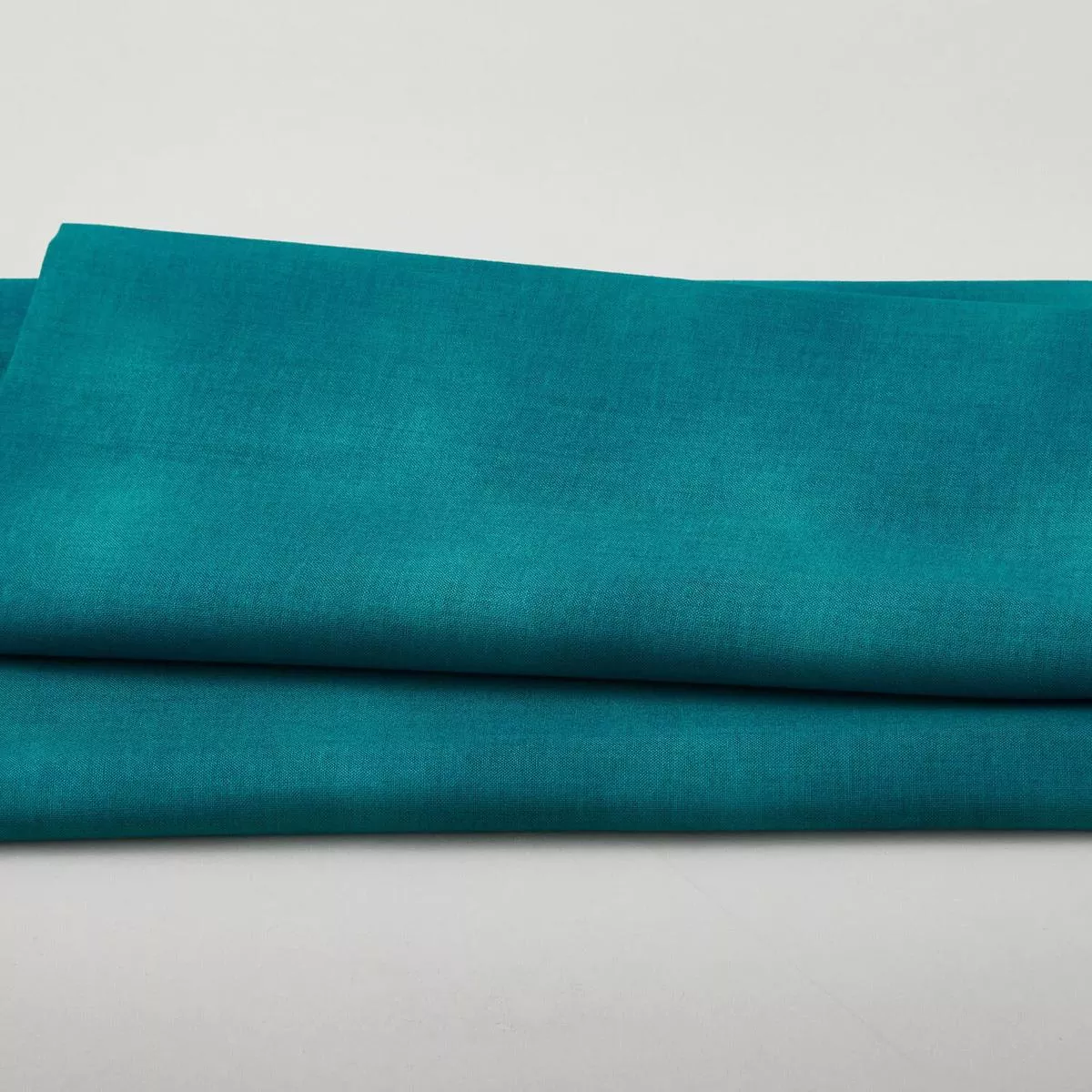 Shadow Blush – Lagoon 2 Yard Cut