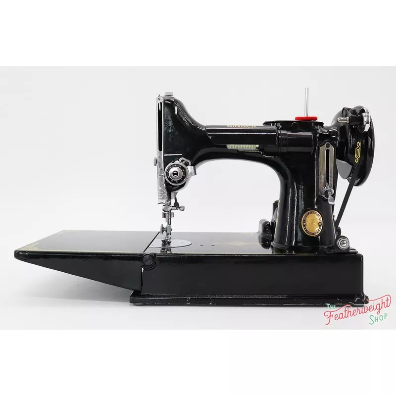 Singer Featherweight 221K Sewing Machine, Centennial! EG309***