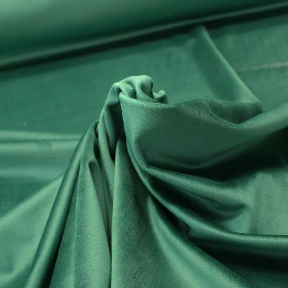 Velvet – Emerald Green